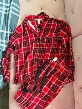 Victoria's Secret Red and Black Plaid set